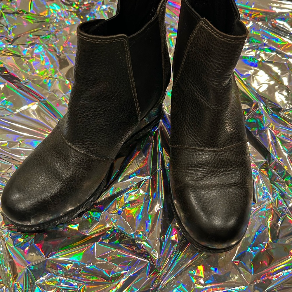 Sorel Womens Black Joan of Arctic Wedge III Chelsea Bootie Size 7.5